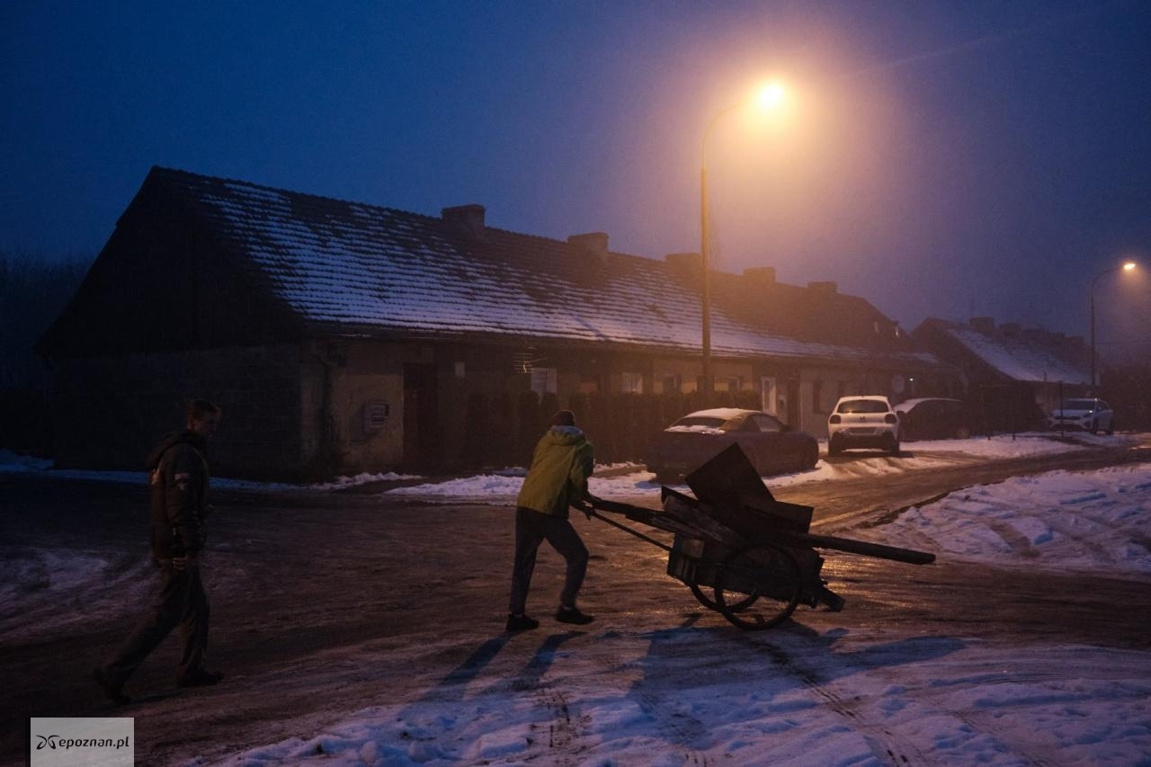 Życie codzienne mieszkańców baraków w rejonie ulicy Opolskiej w Poznaniu | fot. Bartosz Seifert