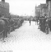 Defilada oddziałów artylerii na ul. Święty Marcin w 1929 r. | fot. NAC