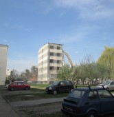 Rozbiórka pierwszego budynku w kwietniu | fot. Nishio Poznań