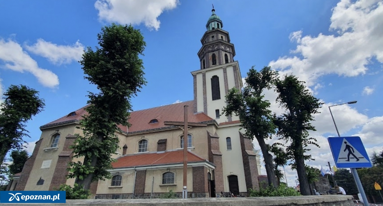 Kościół Św. Marcin i Św. Wincentego w Skórzewie | fot. Andrzej Grad / Google Maps