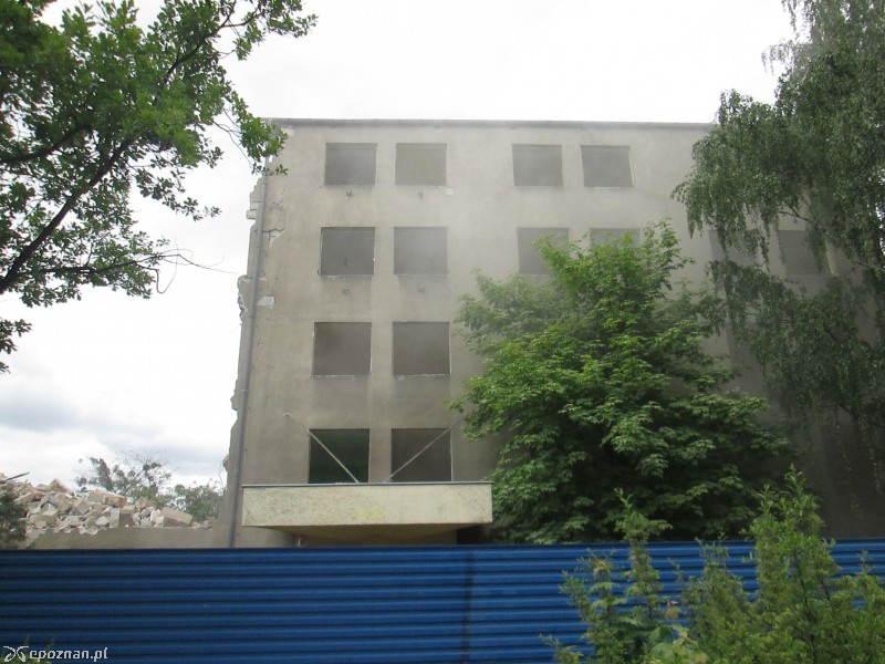 Ostatni fragment drugiego budynku - 14 maja | fot. Nishio Poznań