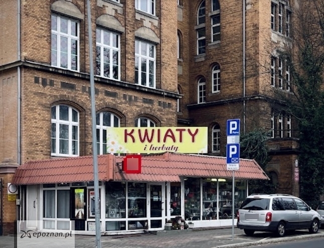 Pawilon jeszcze przed likwidacją | fot. Google Street View