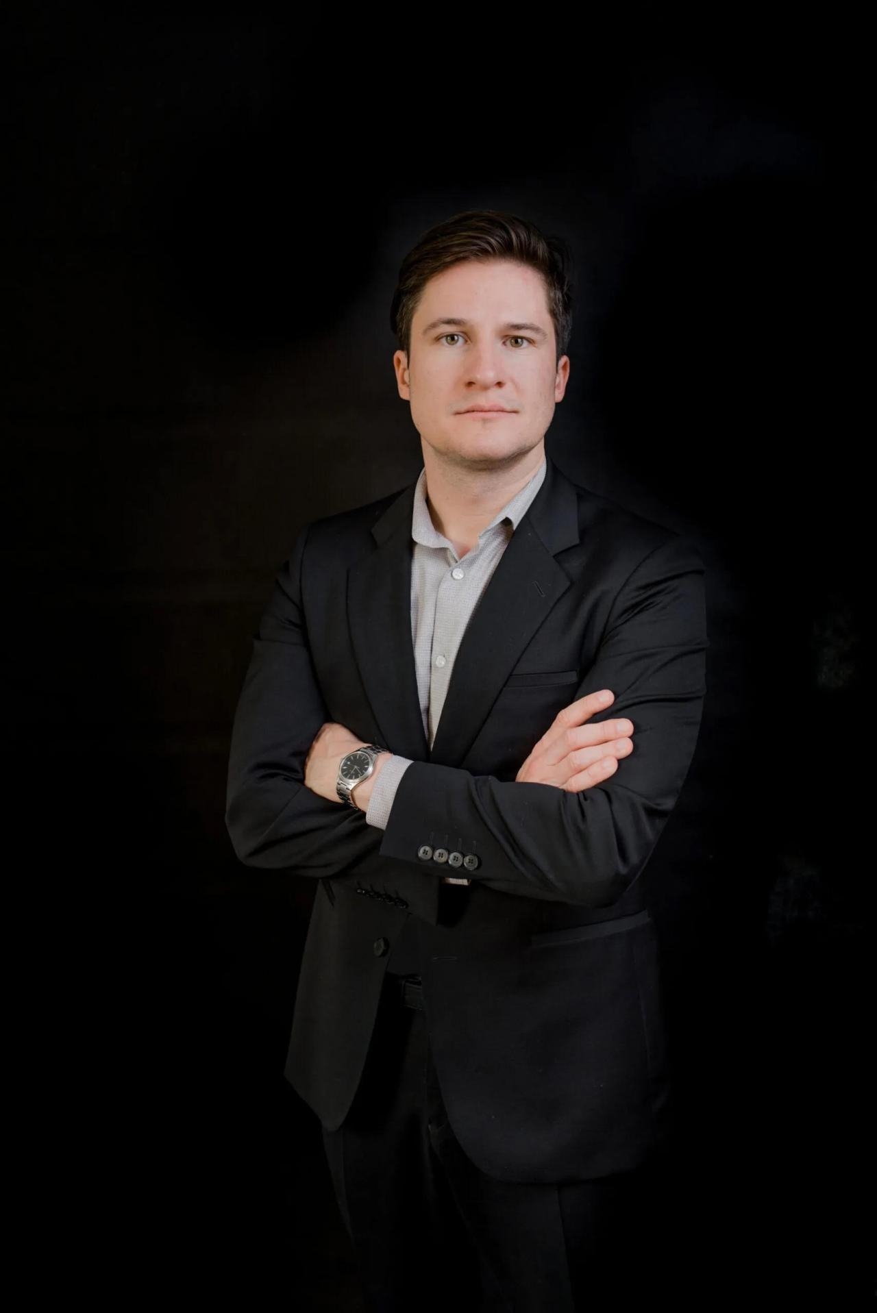 Adwokat Artur Pięta
