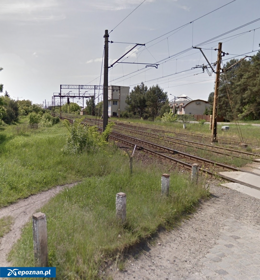 Linia kolejowa na odcinku Puszczykowo - Mosina | fot. Google Street View