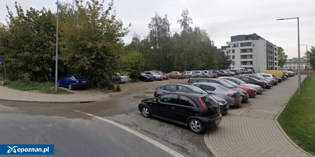 Tak niedawno wyglądał teren przy CH Posnania, na którym obecnie powstaje zbiornik retencyjny | fot. Google Street View