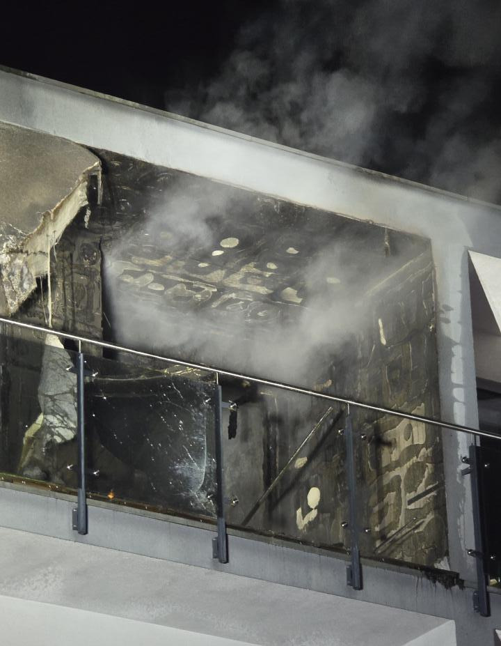 Pożar mieszkania w Poznaniu. Ewakuacja kilkunastu osób