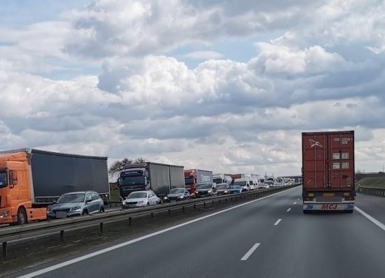 Kolejne utrudnienia na drodze do Poznania. Tym razem nie z powodu kolizji