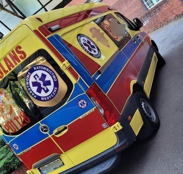 Groźny wypadek w regionie. Pięć osób rannych w wyniku zderzenia dwóch samochodów