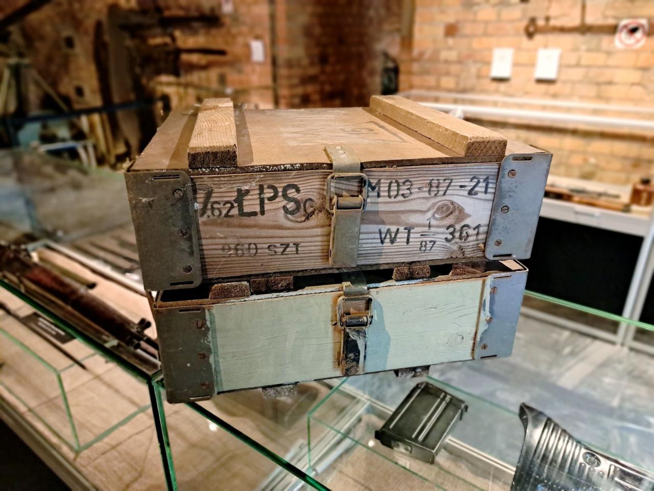 Unikatowy podarunek dla poznańskiego muzeum. "Z pozoru mogą wydawać się nic nie warte"