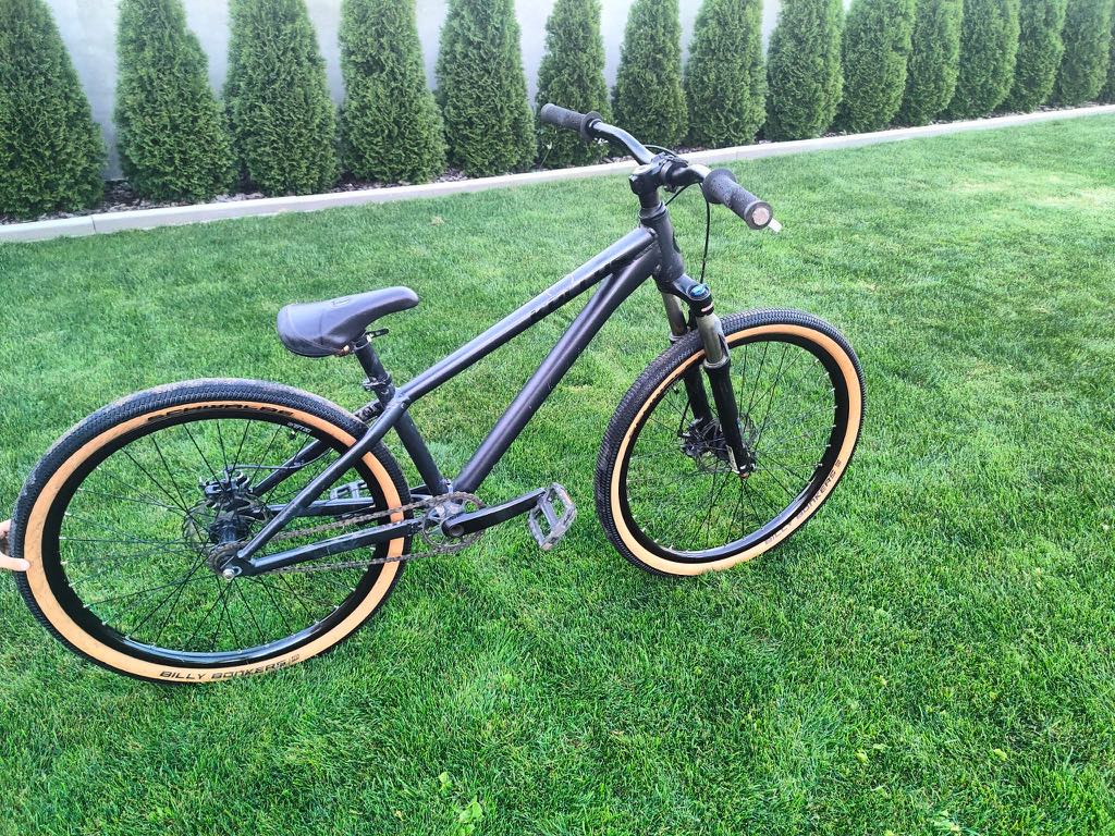 Region. Ukradł spod posesji rower wart 3,5 tysiąca złotych. Policja gwałtownie ustaliła tożsamość złodzieja