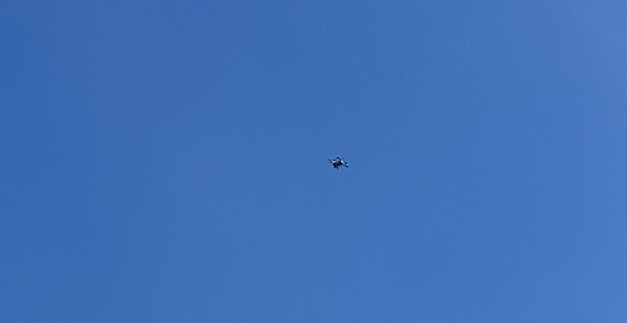 Drony nad domami niepokoją poznaniaka. "Kto wie, czy ktoś nas nie nagrywa"