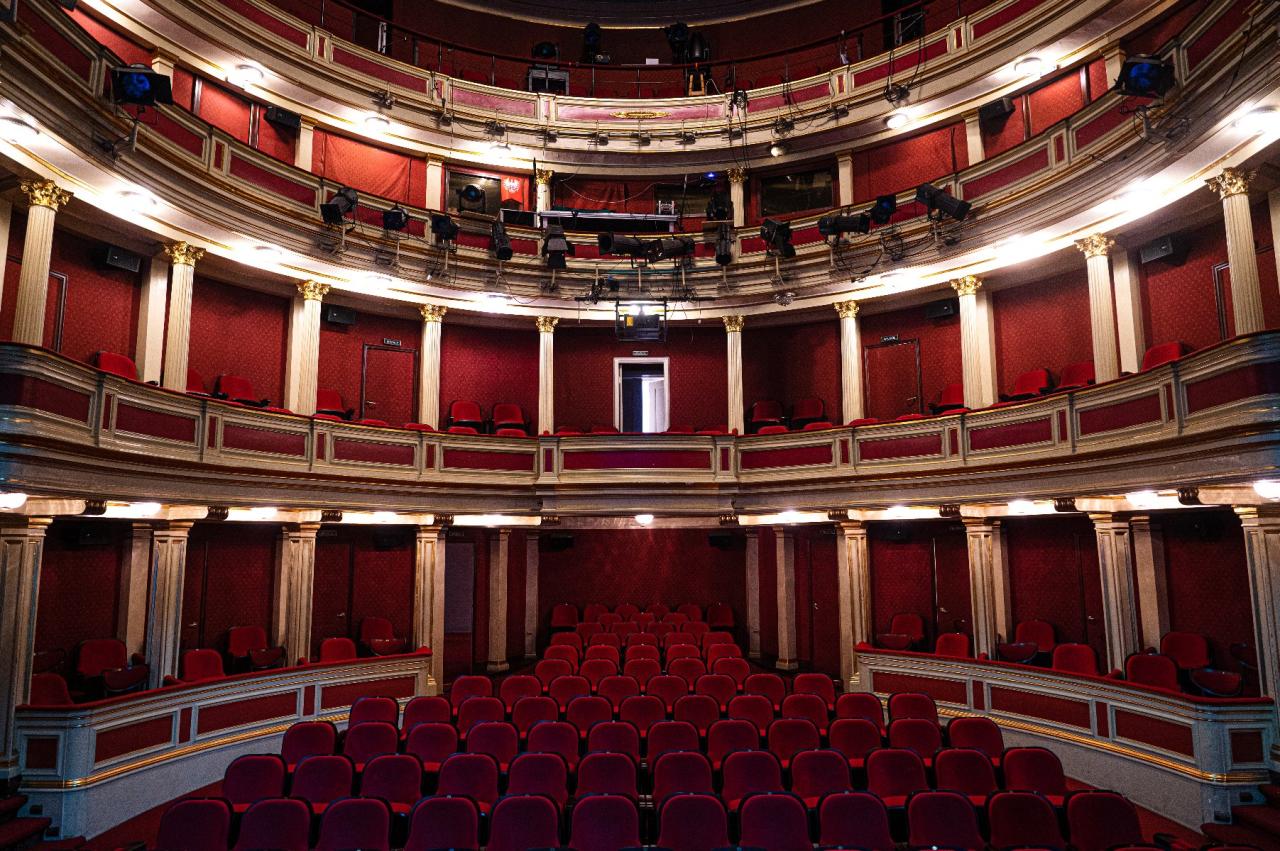 Niezwykła akcja poznańskiego teatru. Zbierają "klunkry"