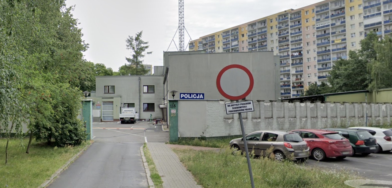 Dym na poznańskim komisariacie. Interweniowała straż pożarna