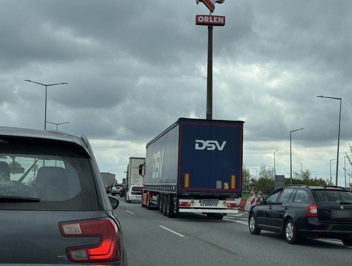 Znowu Armagedon komunikacyjny pod Poznaniem. "Stanie w korku przez kilka godzin"