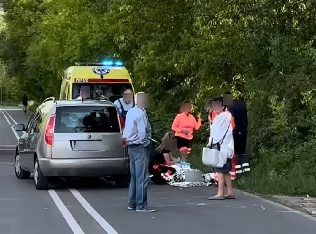 Potrącenie na Wartostradzie. Rowerzystka trafiła do szpitala