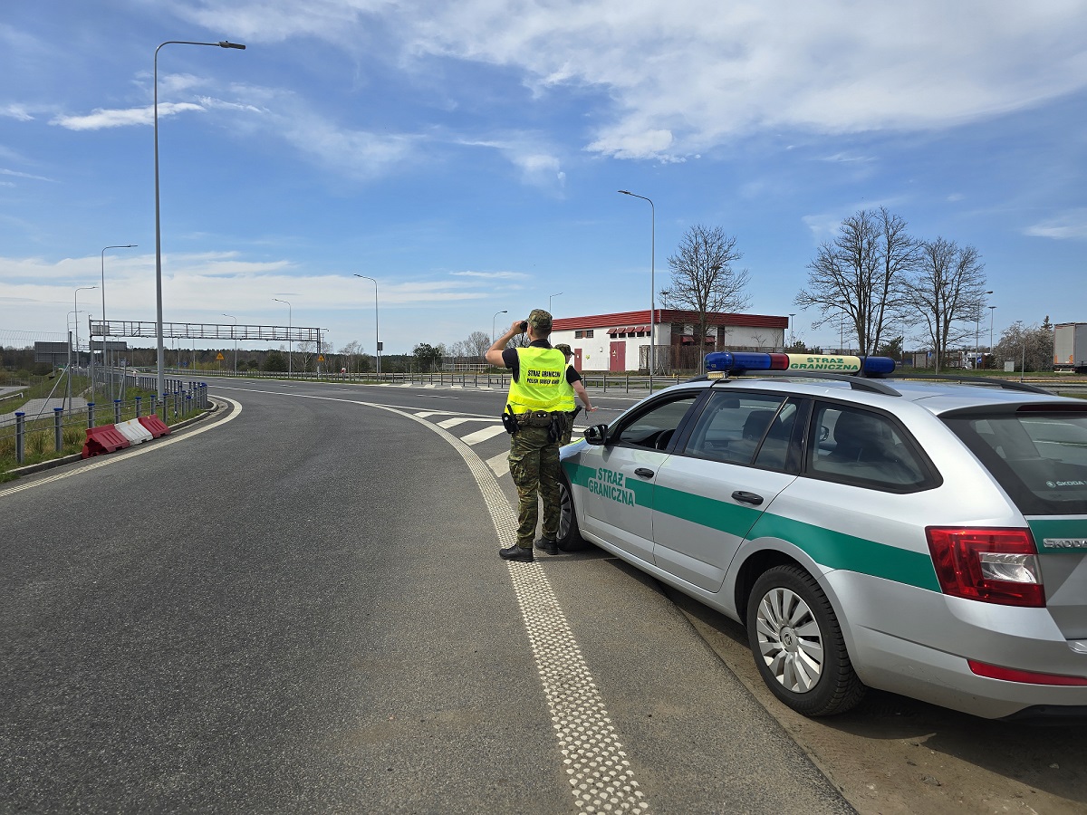 Autostradą przez Wielkopolskę zmierzali w kierunku Niemiec. Zatrzymano Gruzina i Afgańczyka