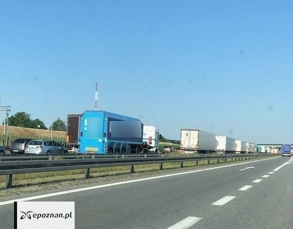 Duże utrudnienia na poznańskim odcinku autostrady A2. "Zator ma w tej chwili około 4 km"
