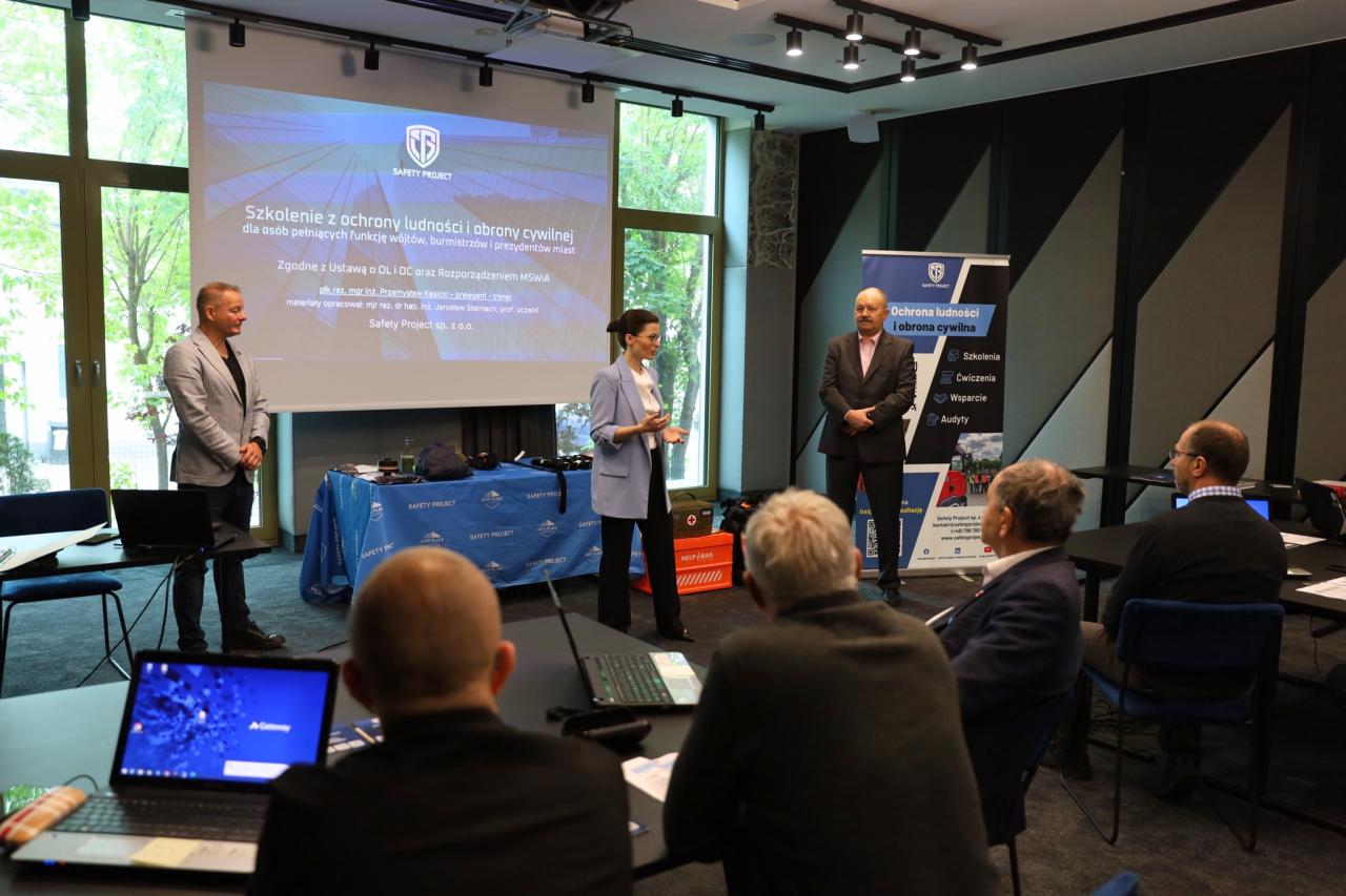 Ruszyły ważne szkolenia dla samorządowców. Mają przygotować na wszelkie sytuacje kryzysowe – również militarne