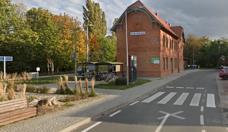 Wypadek na torach w powiecie poznańskim. Szynobus zderzył się z samochodem