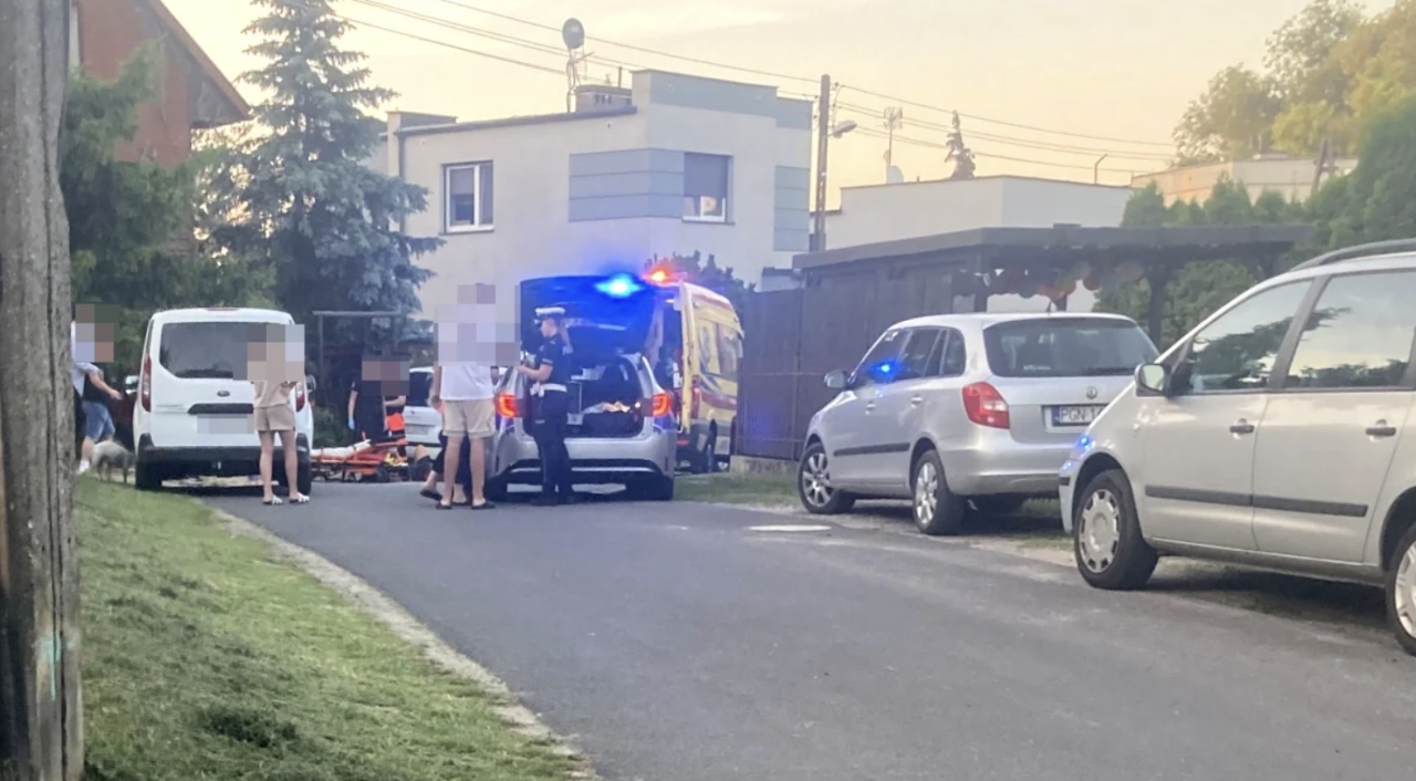 Ten sam dzień, dwie różne lokalizacje i bliźniacze wypadki. Zderzenie osoby na hulajnodze i rowerzysty