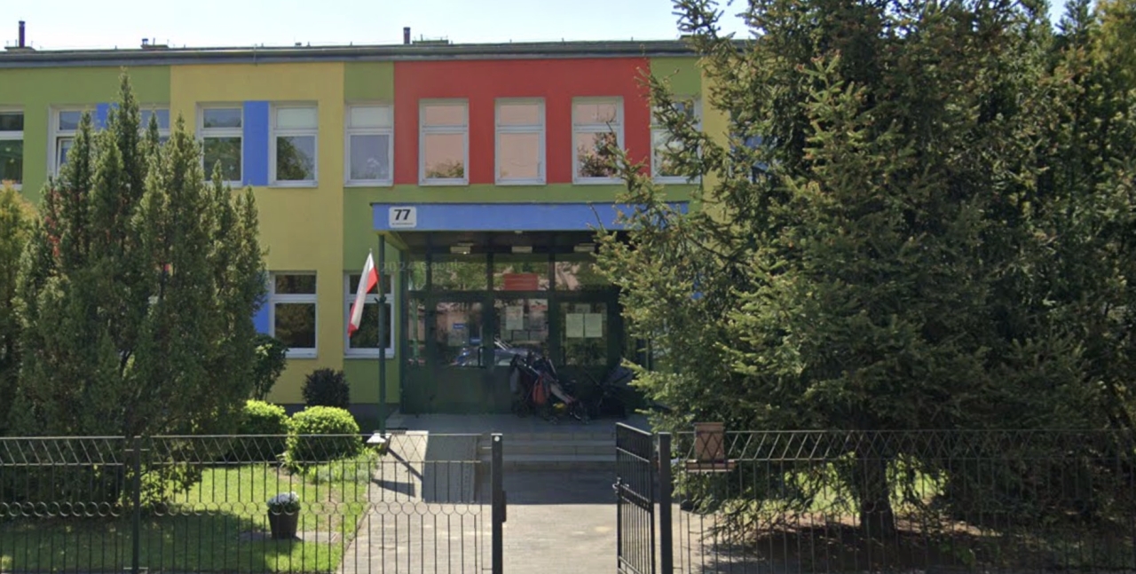 Włamanie do poznańskiego żłobka. "Pełno policji z psami"