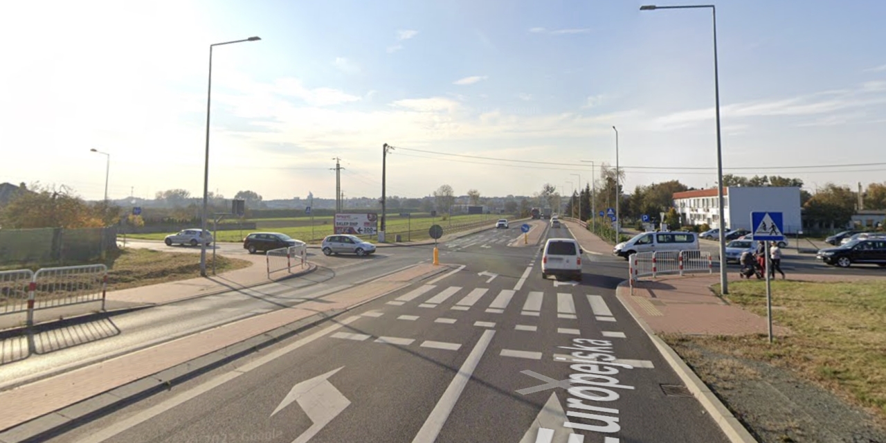 Motocyklista z Poznania zderzył się z rowerzystką w regionie. Trafili do szpitali