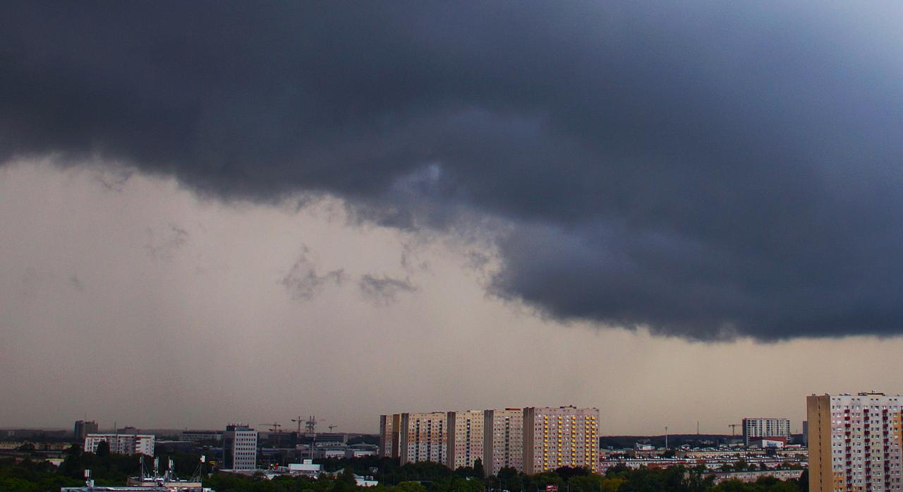 Niebezpieczna pogoda w Wielkopolsce. Strażacy odebrali już około 350 zgłoszeń