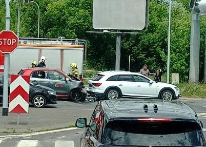 Ogromny korek na DK92 w Swarzędzu. Zderzyły się 3 auta