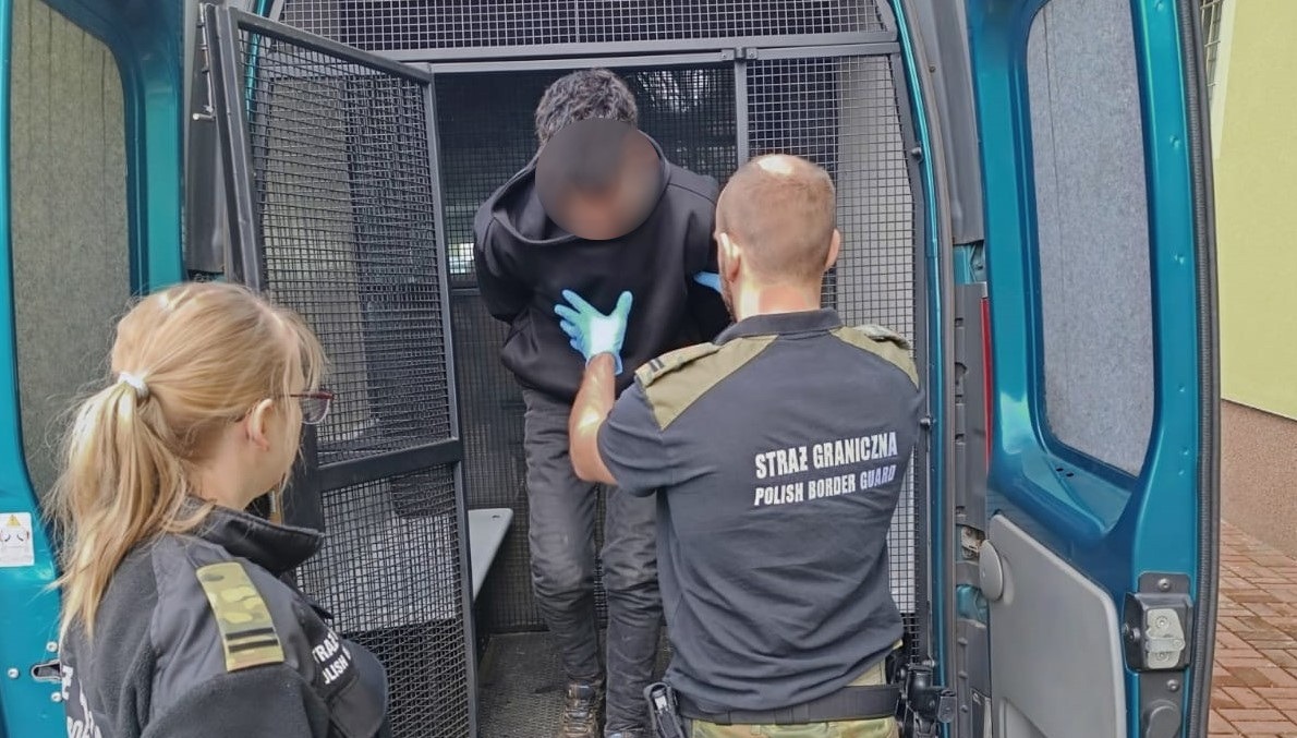 Obcokrajowiec wydalony z Polski. "Stanowił zagrożenie dla bezpieczeństwa i porządku publicznego"