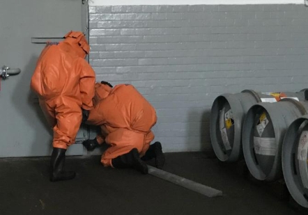 Dużo wozów strażackich pod Politechniką. Co się dzieje?