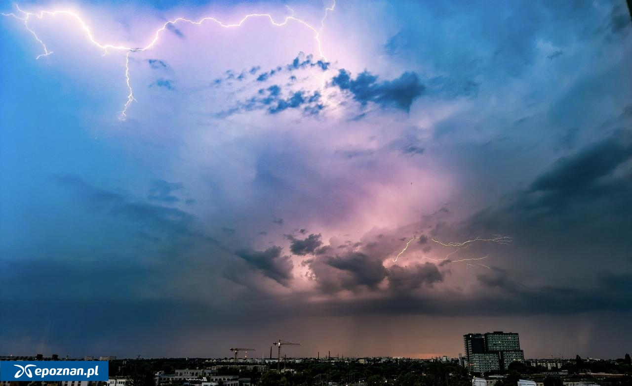 Nocna burza nad Poznaniem | fot. Adam Słociński