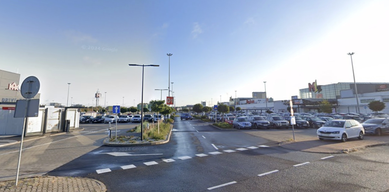 Rewolucja szykuje się na Franowie. Na części parkingu centrum handlowego mają powstać bloki!