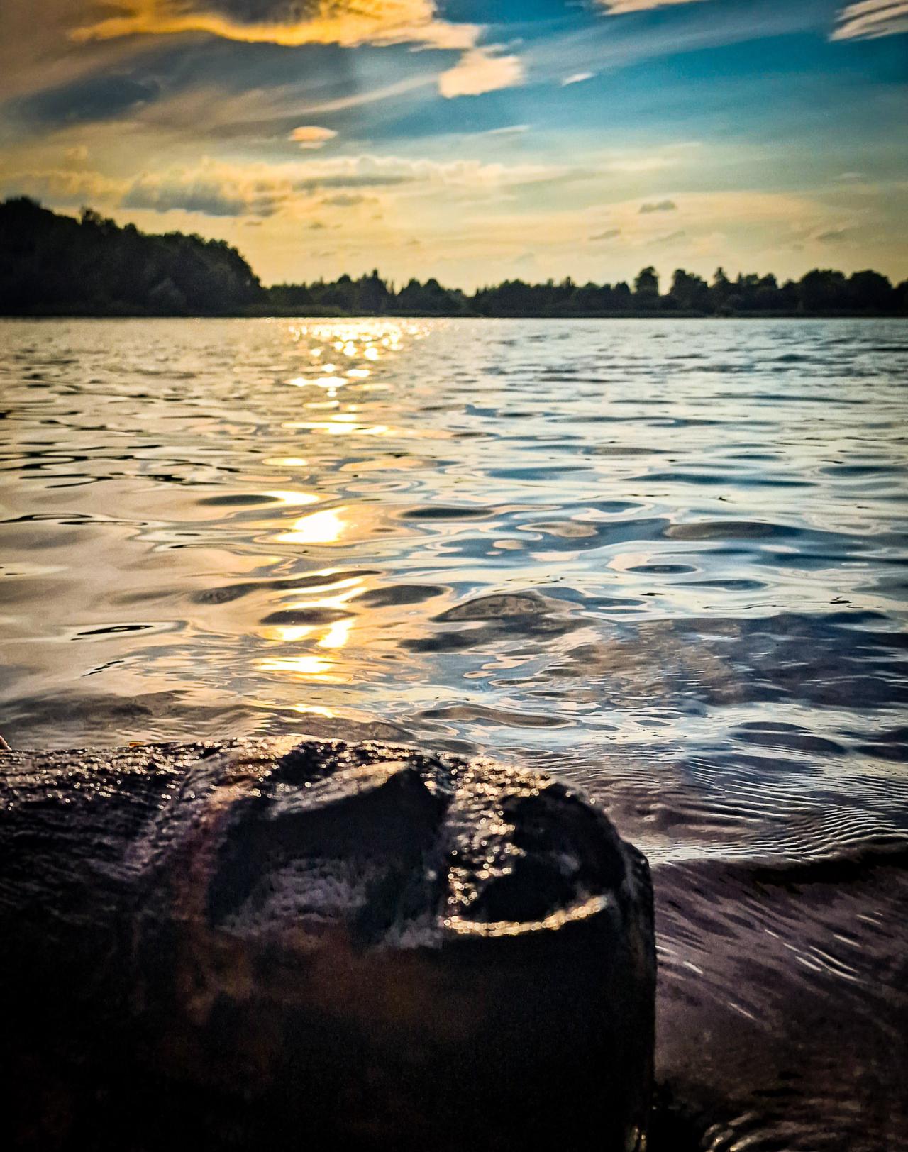 Sensacyjne odkrycie w jednym z wielkopolskich jezior. "To bezcenny zabytek"