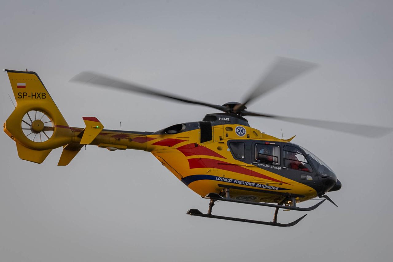 Dramatyczna walka o życie motocyklisty w regionie. "W sytuacji zagrożenia życia każda sekunda ma znaczenie"