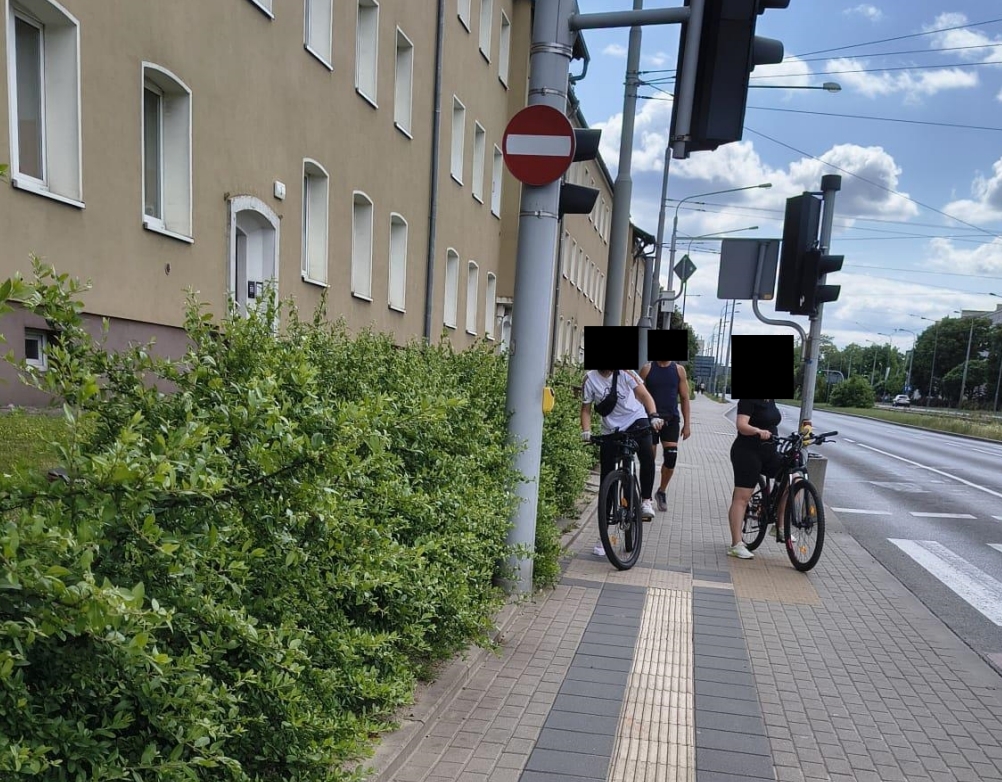 Plaga rowerzystów na poznańskich chodnikach?