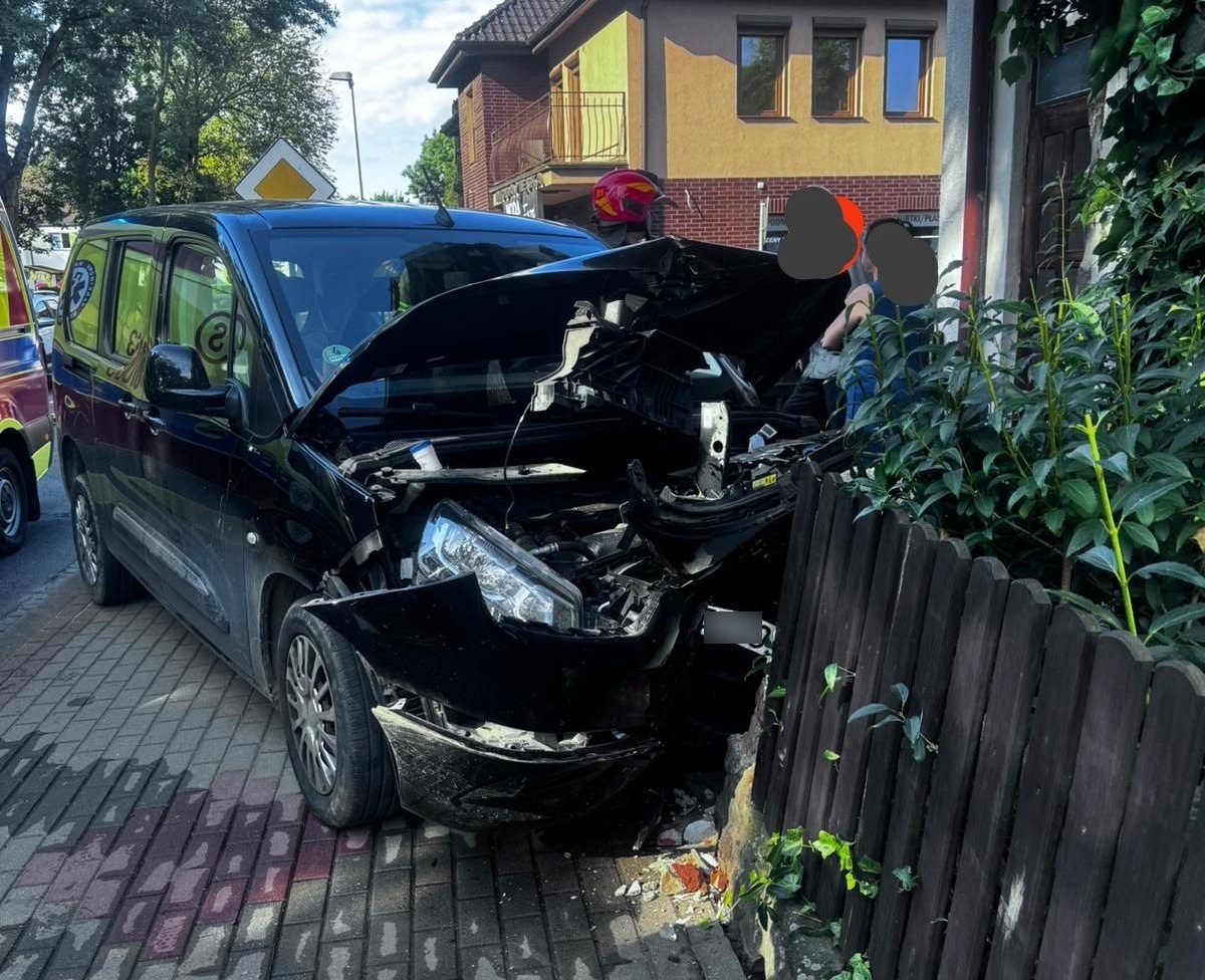 Niebezpieczne zdarzenie w regionie. 36-latka straciła przytomność za kierownicą