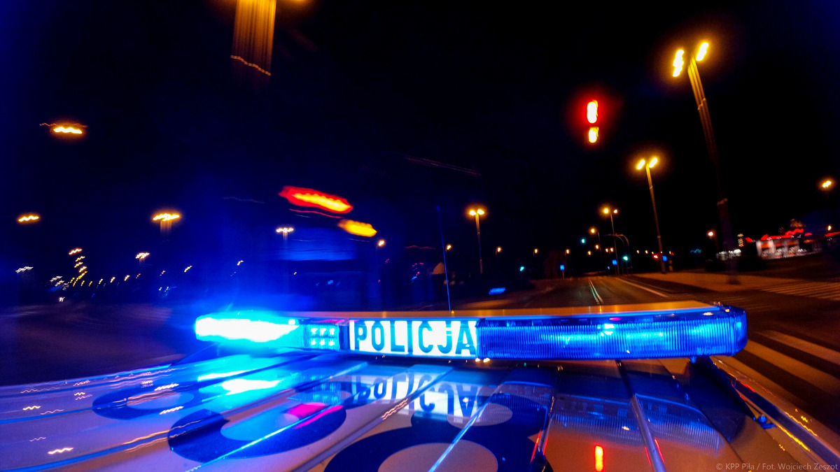 Krwawa rodzinna awantura w regionie. 19-latek zadał ojcu kilkanaście ciosów nożem