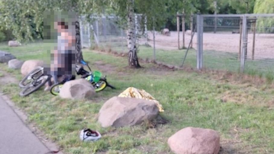 Rowerzyści zderzyli się na poznańskiej ulicy. Trafili do szpitala