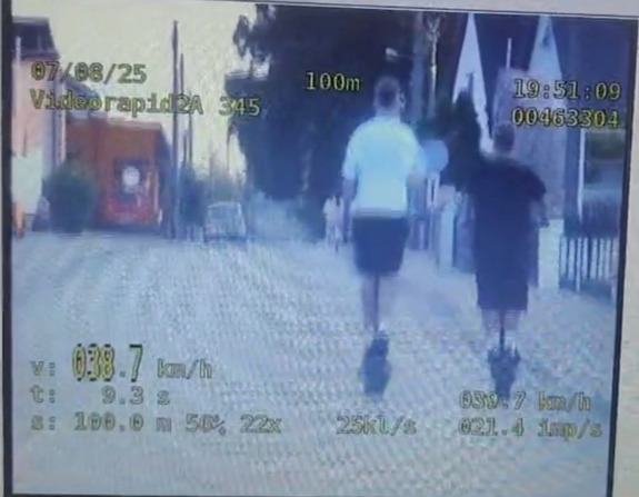 Zaszaleli na hulajnogach elektrycznych w regionie. Policjanci wezwali rodziców