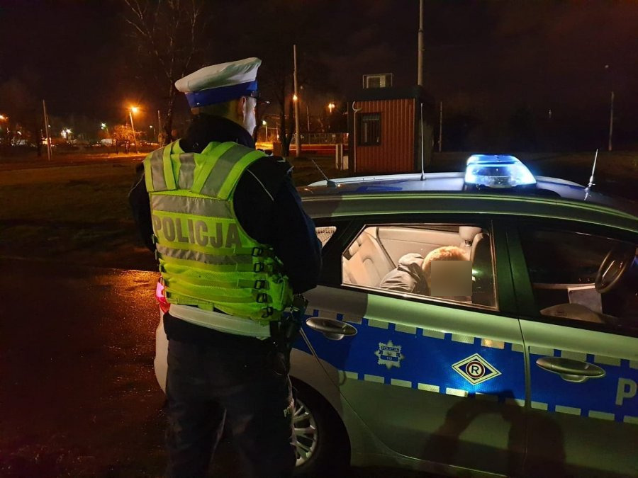 Trzech nastolatków z zarzutami po bójce w regionie. 35-latek " doznał obrażeń zagrażających życiu"