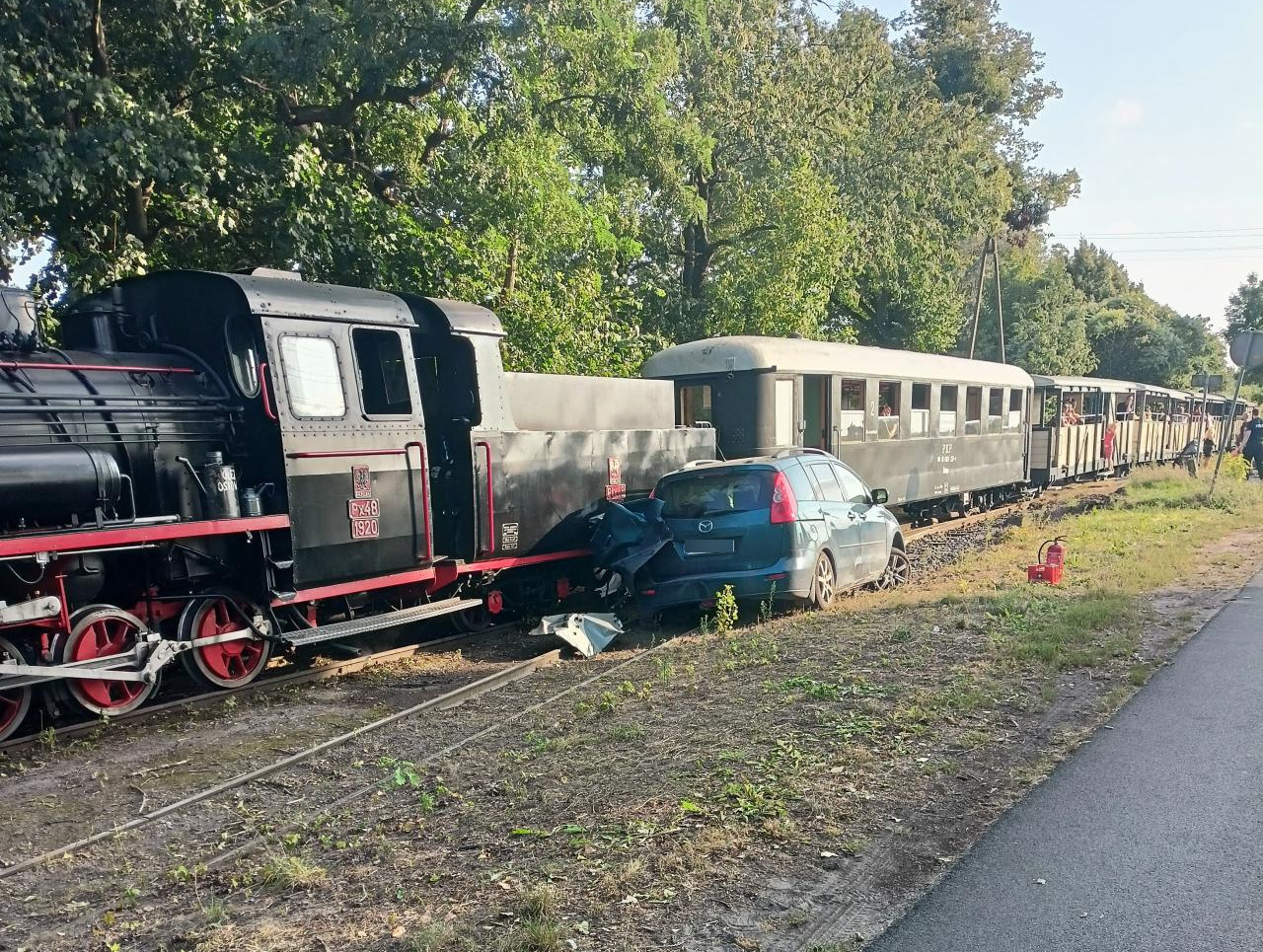 Region. Samochód zderzył się z parowozem