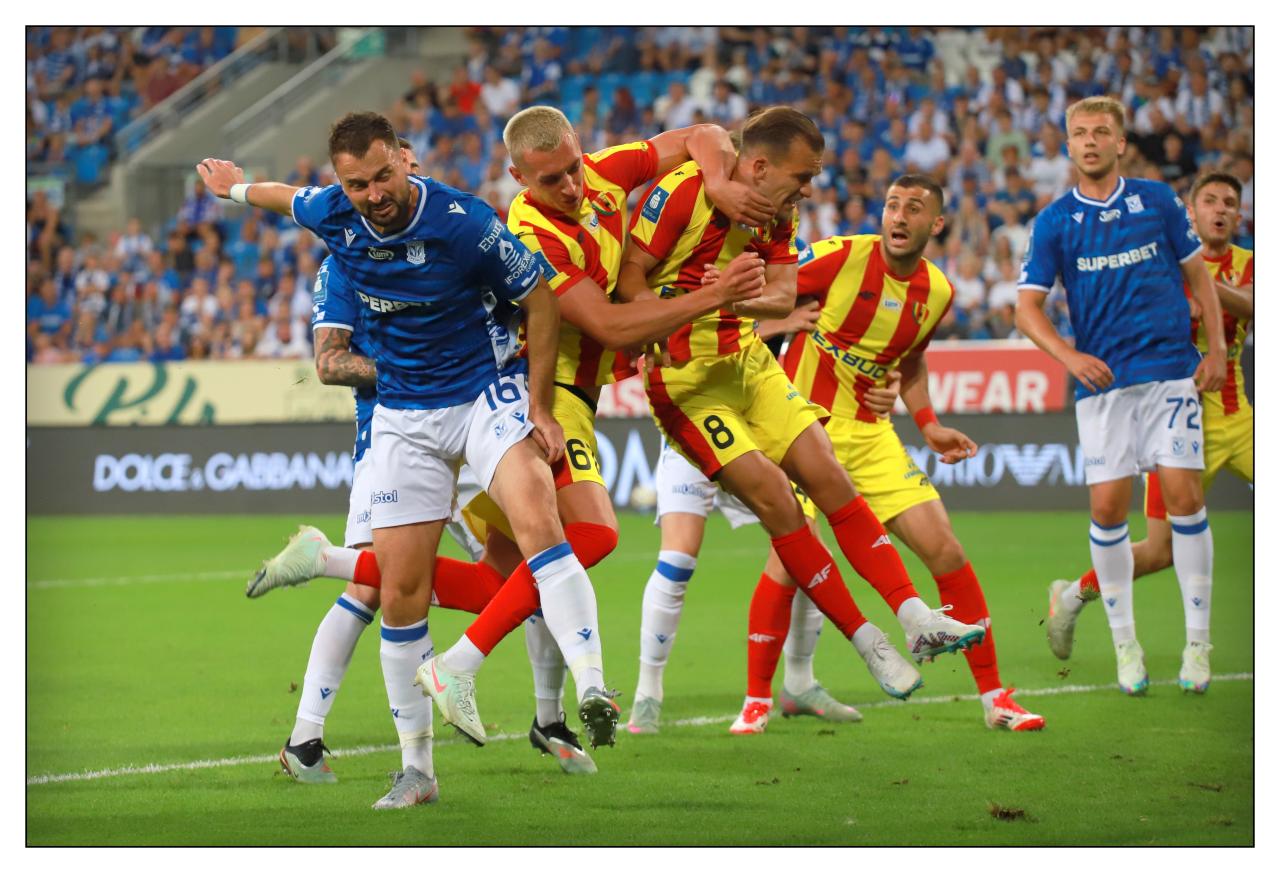 Remis na stadionie w Poznaniu