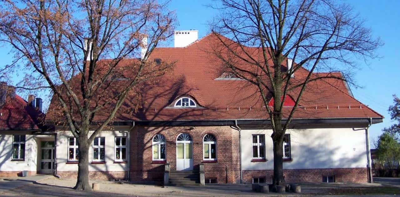 Podpoznański dworek zostanie wystawiony na sprzedaż. Jest protest i oburzenie mieszkańców