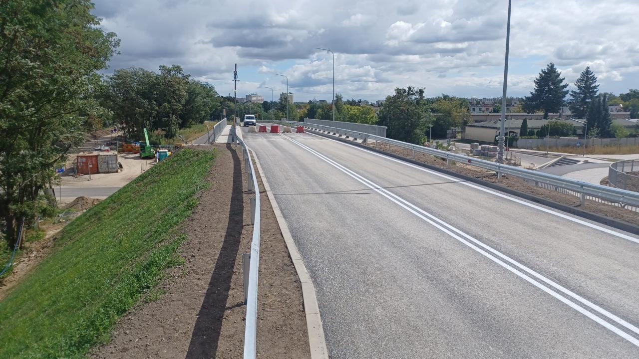 Ogromna inwestycja w Poznaniu na finiszu. Kierowcy już w tym tygodniu przejadą nowym wiaduktem?