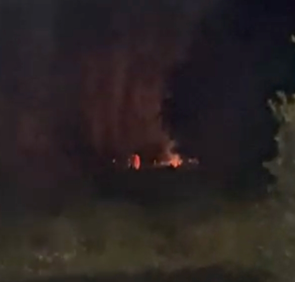 Młodzież urządziła sobie ognisko na polanie w pobliżu domów. "Głośne krzyki, wulgaryzmy, spożywanie alkoholu"