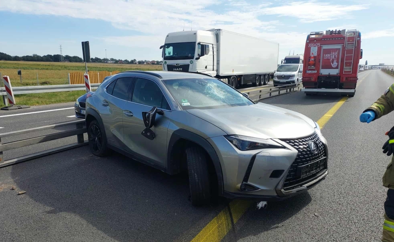Zderzenie aut na przebudowywanym odcinku A2. Trasa zablokowana!