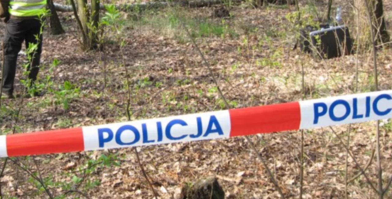 Młody mężczyzna zginął w lesie pod Obornikami. Duszono go i uderzano lewarkiem w głowę. Ciała nie znaleziono, ale są oskarżeni