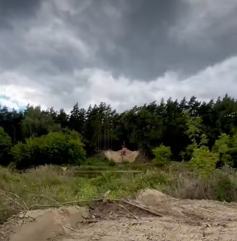 Nowa kładka połączy brzegi Warty. Praca wre