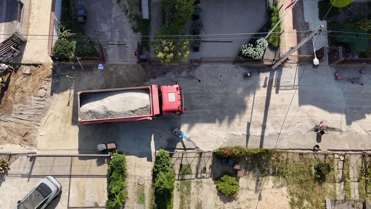 Trwają prace na poznańskiej ulicy. Jak uczniowie mają dojść do szkoły?