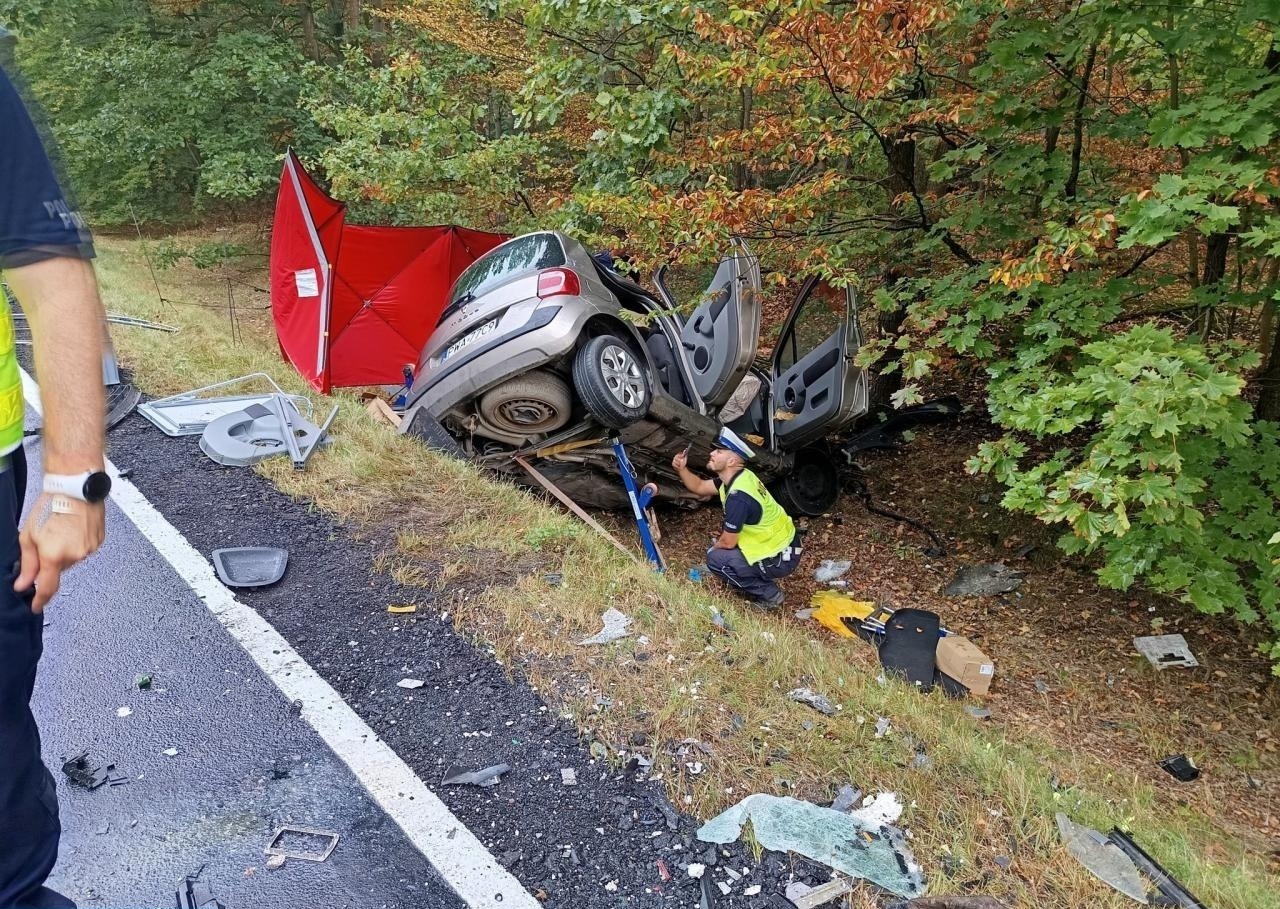 Podczas wakacji na drogach zginęło 37 osób. Jest policyjne podsumowanie. Statystyki lepsze niż w ubiegłym roku
